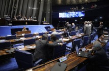 Aposentadoria Compulsória Senadores